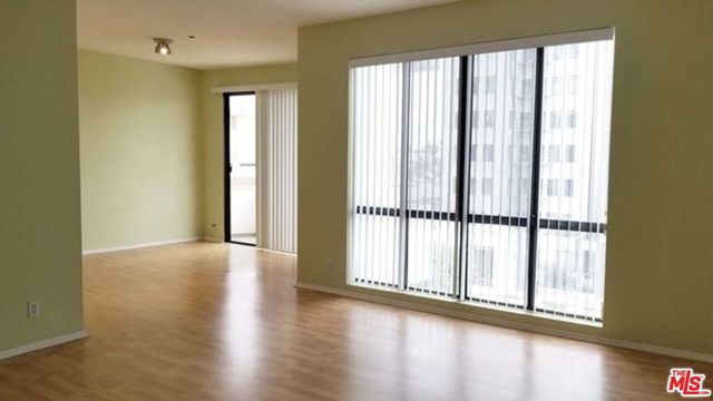 533 S St Andrews Place 321, Los Angeles, CA 90020