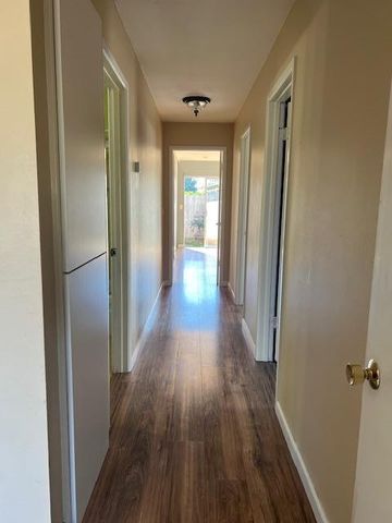 451 La Jolla Way, Salinas, CA 93901