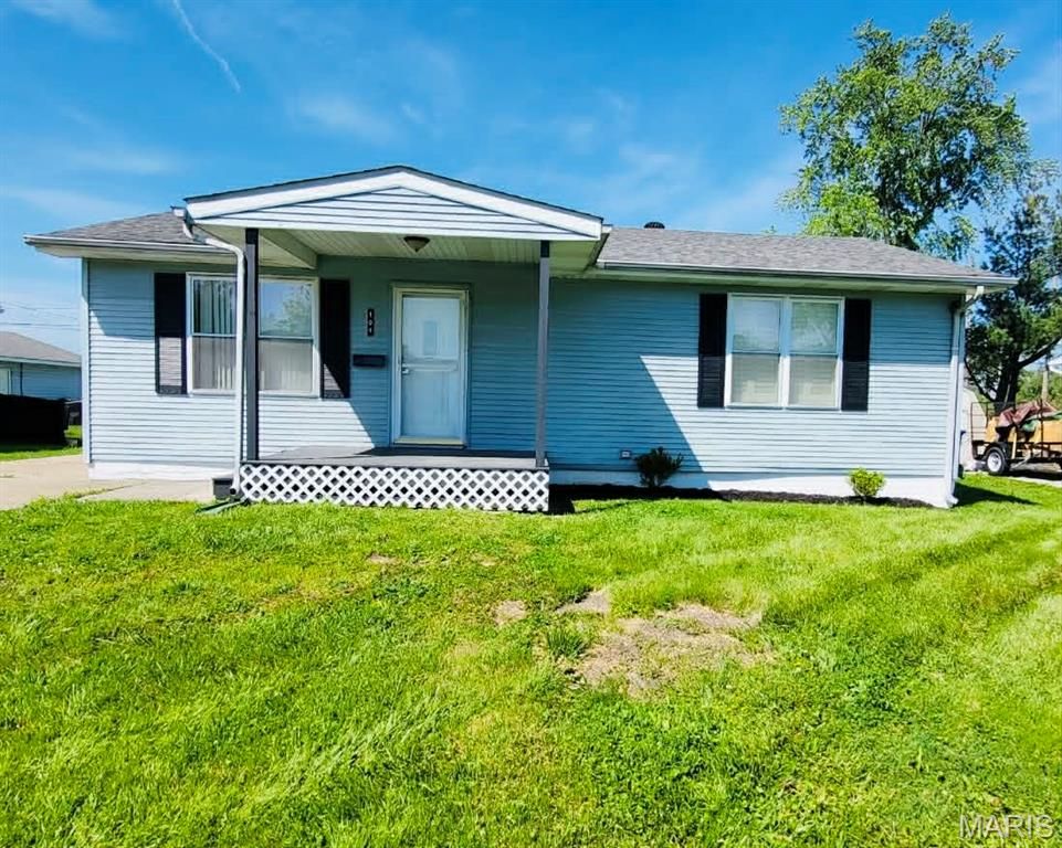 101 Bonds Avenue, East Alton, IL 62024