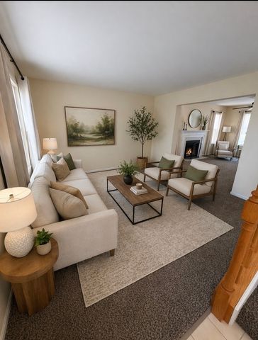 348 Greenview Drive, Crystal Lake, IL 60014