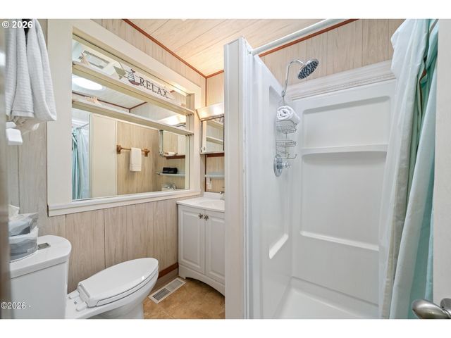 580 S COLUMBIA St, Seaside, OR 97138