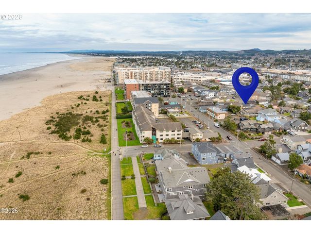 580 S COLUMBIA St, Seaside, OR 97138