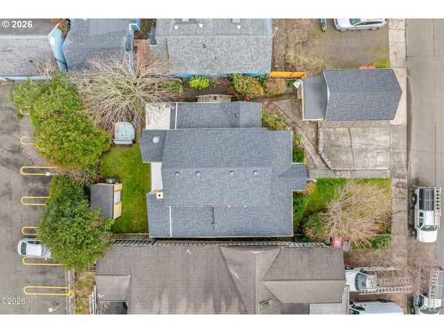 580 S COLUMBIA St, Seaside, OR 97138