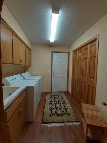 9579 Falcons Way, Eden Prairie, MN 55347