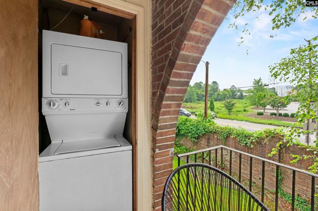 5516 Lakeshore Drive, Columbia, SC 29206