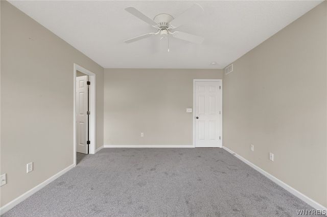 56 Mayfield Drive, West Seneca, NY 14224
