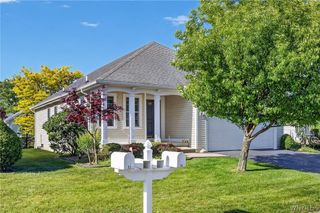 56 Mayfield Drive, West Seneca, NY 14224