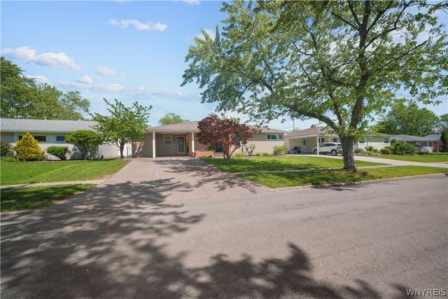 635 Lynbrook Avenue, Tonawanda, NY 14150