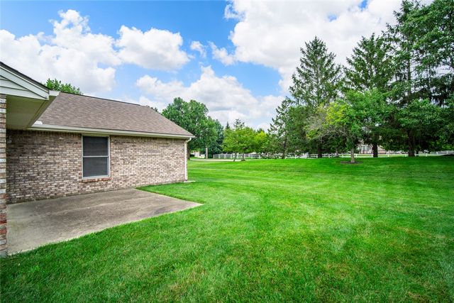 1892 Sulky Trail, Miamisburg, OH 45342