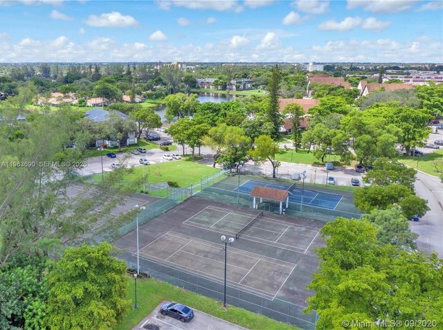 3650 Inverrary Dr 1M, Lauderhill, FL 33319