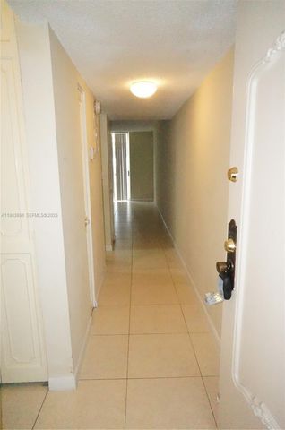 3650 Inverrary Dr 1M, Lauderhill, FL 33319