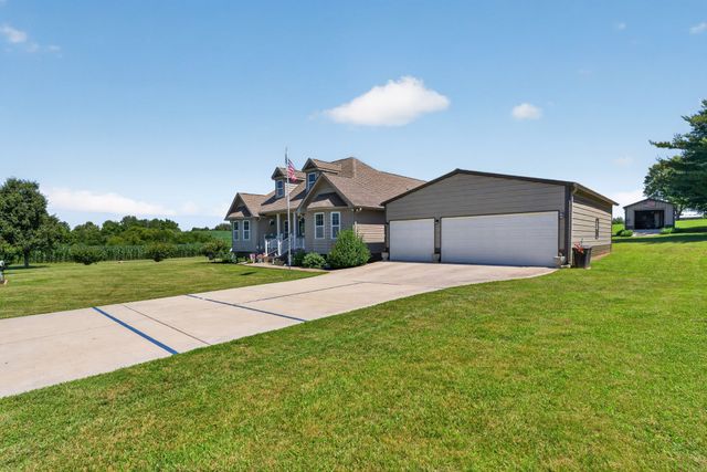 347 Keith Cove Rd, Cowan, TN 37318
