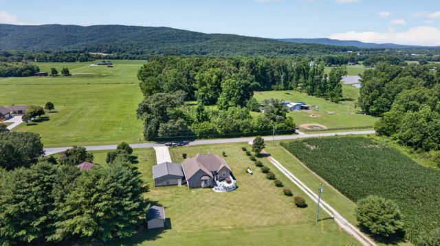 347 Keith Cove Rd, Cowan, TN 37318