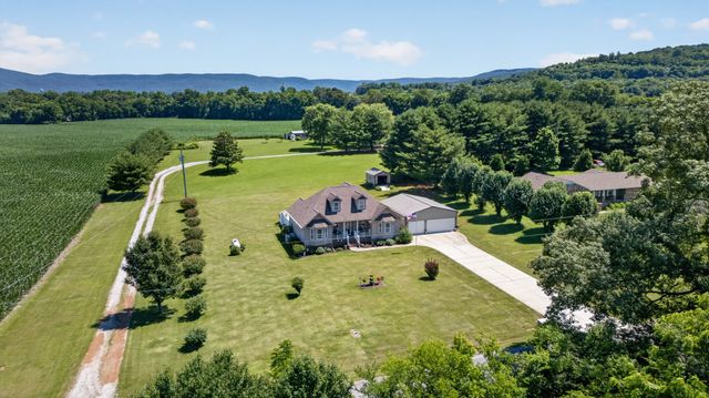 347 Keith Cove Rd, Cowan, TN 37318