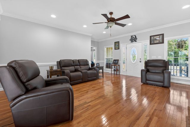 347 Keith Cove Rd, Cowan, TN 37318