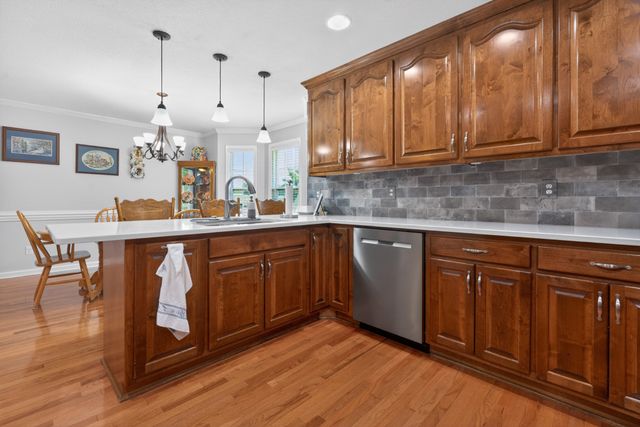 347 Keith Cove Rd, Cowan, TN 37318