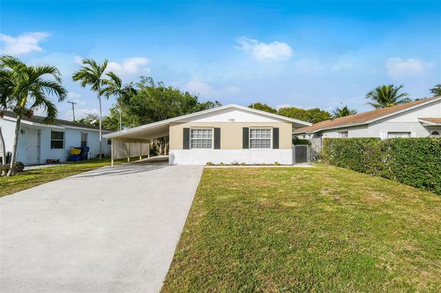 1227 Cherokee Street, Jupiter, FL 33458