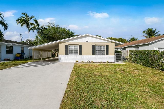 1227 Cherokee Street, Jupiter, FL 33458