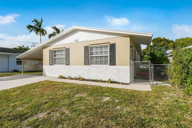 1227 Cherokee Street, Jupiter, FL 33458