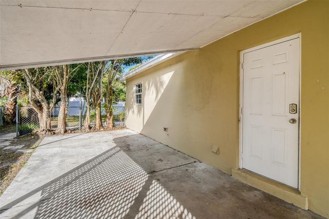 1227 Cherokee Street, Jupiter, FL 33458