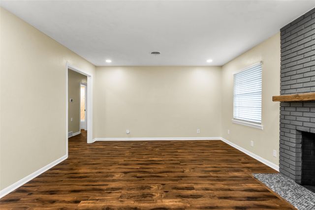2302 Mockingbird Lane, Garland, TX 75042