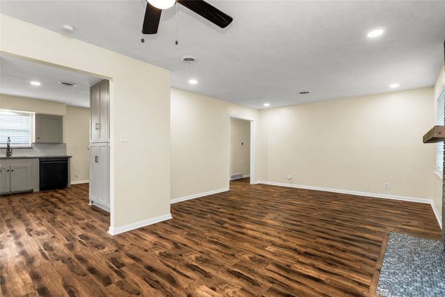 2302 Mockingbird Lane, Garland, TX 75042
