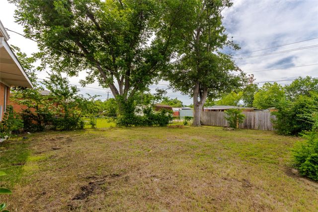 2302 Mockingbird Lane, Garland, TX 75042