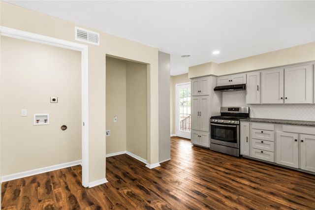 2302 Mockingbird Lane, Garland, TX 75042