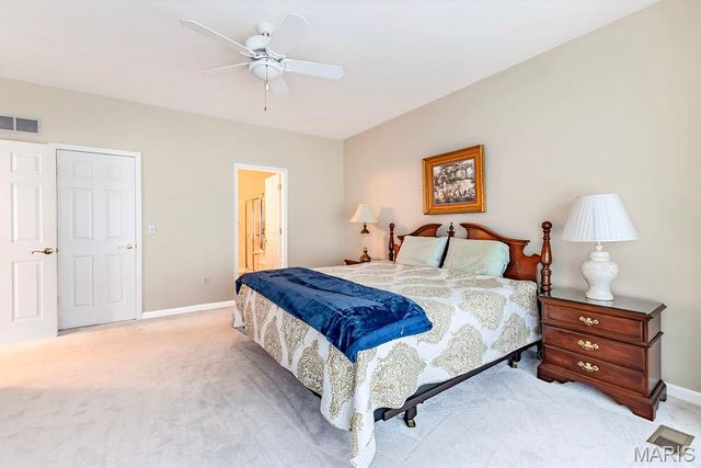 10125 Allington Drive, St Louis, MO 63128