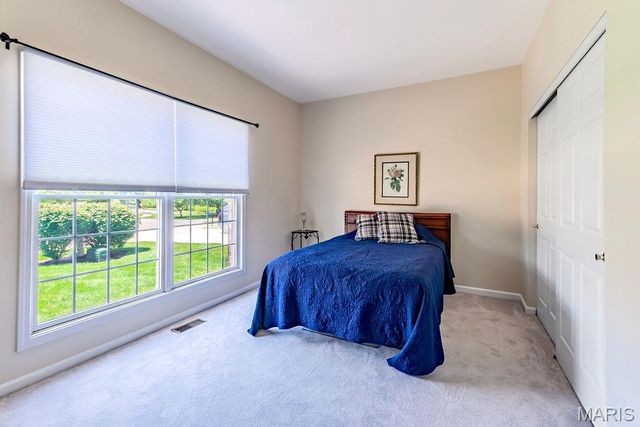 10125 Allington Drive, St Louis, MO 63128