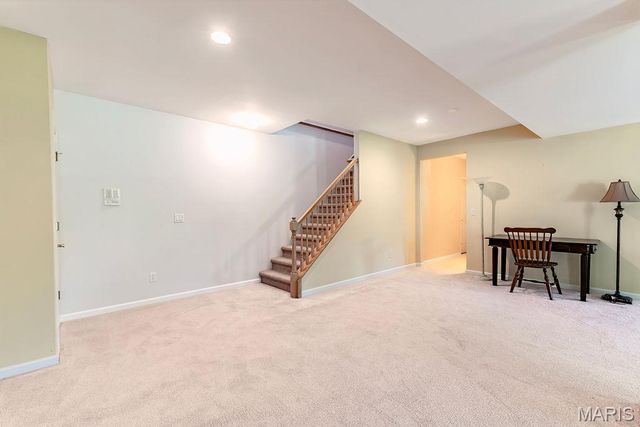 10125 Allington Drive, St Louis, MO 63128