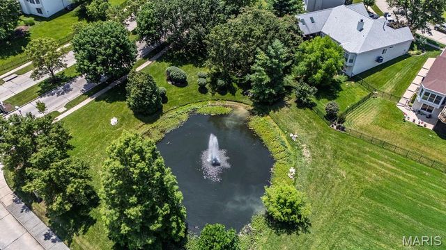 10125 Allington Drive, St Louis, MO 63128