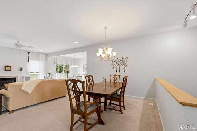 10125 Allington Drive, St Louis, MO 63128