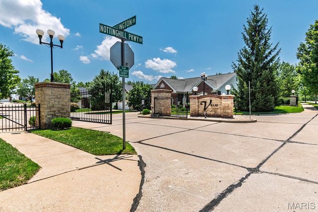 10125 Allington Drive, St Louis, MO 63128
