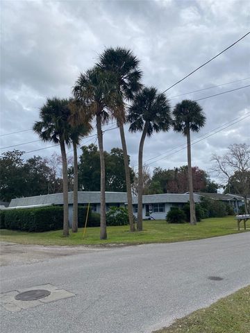 822 N NEW HAMPSHIRE AVENUE, Tavares, FL 32778