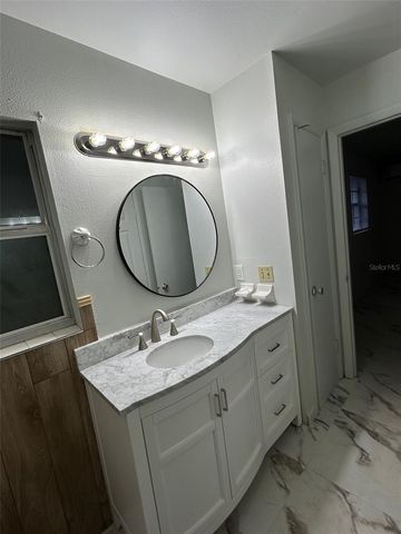 822 N NEW HAMPSHIRE AVENUE, Tavares, FL 32778