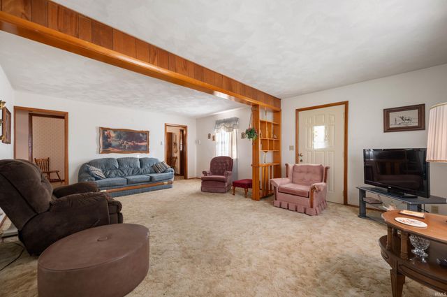 0183 W State Road 18 Road, Hartford City, IN 47348