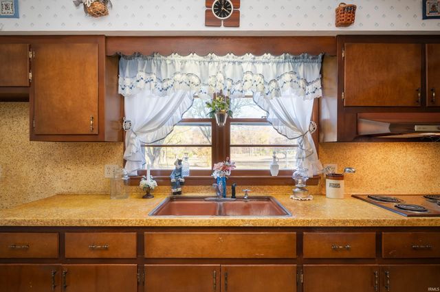 0183 W State Road 18 Road, Hartford City, IN 47348