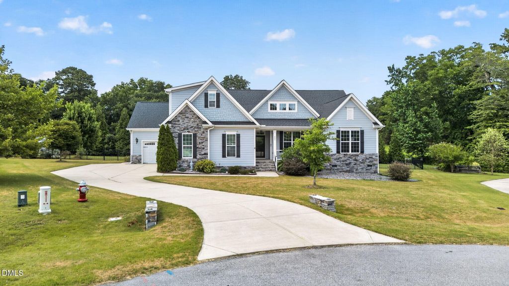 200 Misty Moonlight Drive, Willow Springs, NC 27592