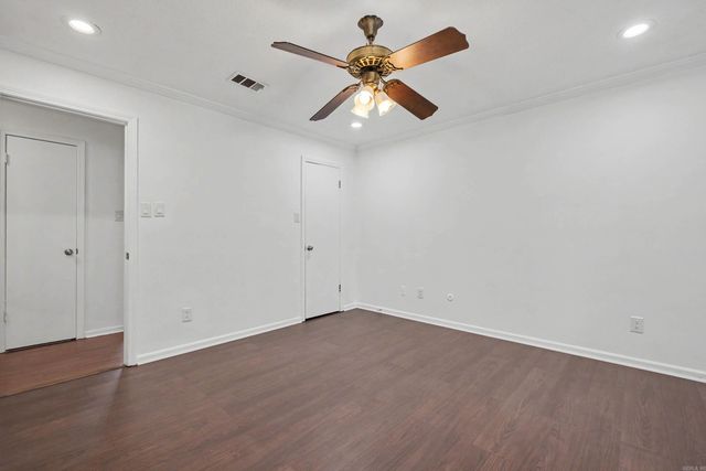 2317 Peach Tree Dr, Little Rock, AR 72211