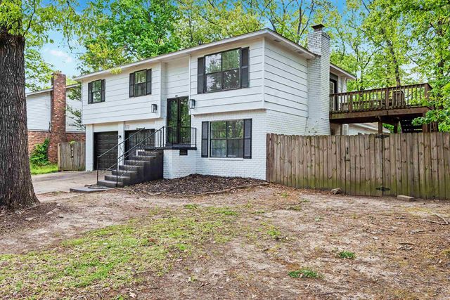 2317 Peach Tree Dr, Little Rock, AR 72211