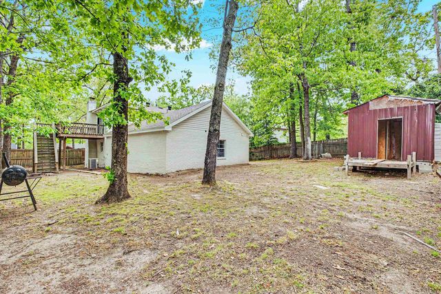 2317 Peach Tree Dr, Little Rock, AR 72211