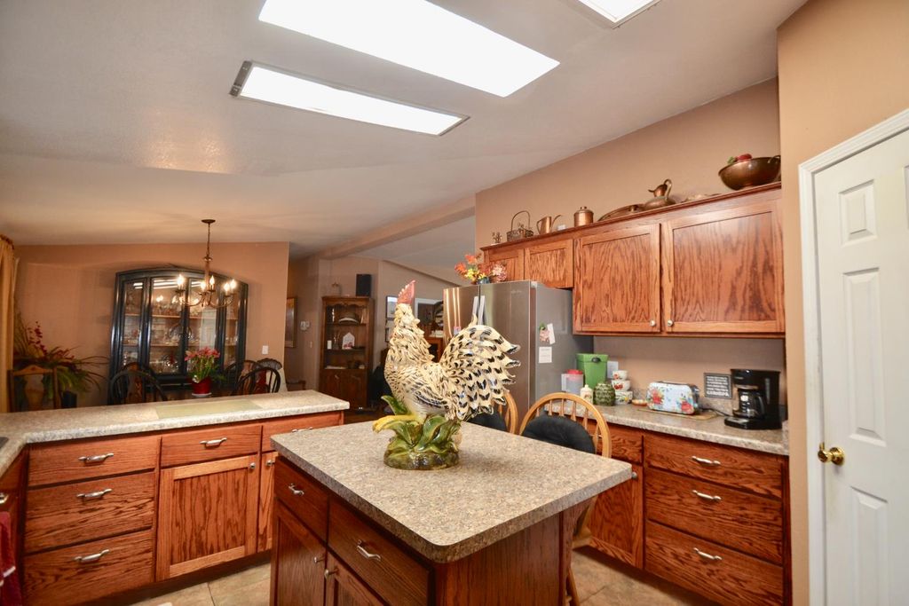 Image 9 of property listing at 336 E Alluvial Avenue # 122, Fresno, CA 93720