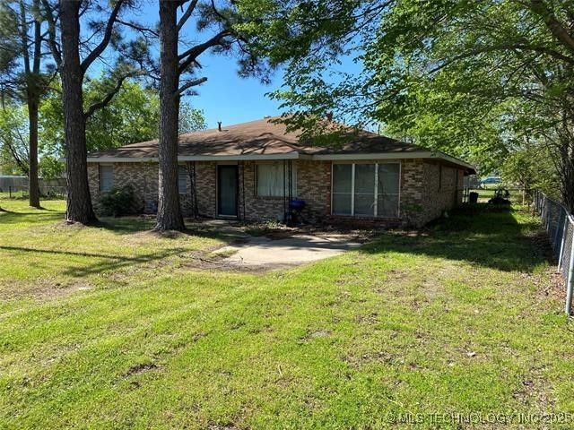 205 W Washington Avenue, Calera, OK 74730