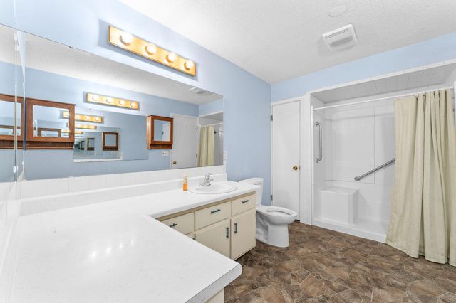 2097 Sunset Inn Road, Branson, MO 65616