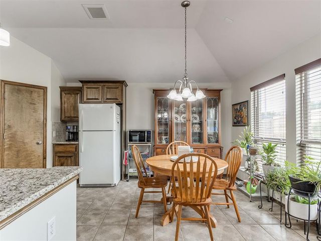 300 Lone Oak Drive, Norman, OK 73071