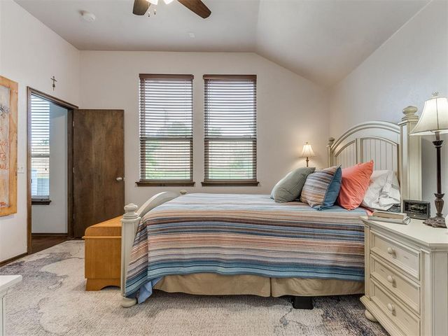 300 Lone Oak Drive, Norman, OK 73071