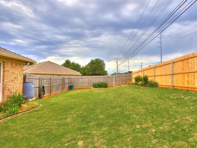 300 Lone Oak Drive, Norman, OK 73071