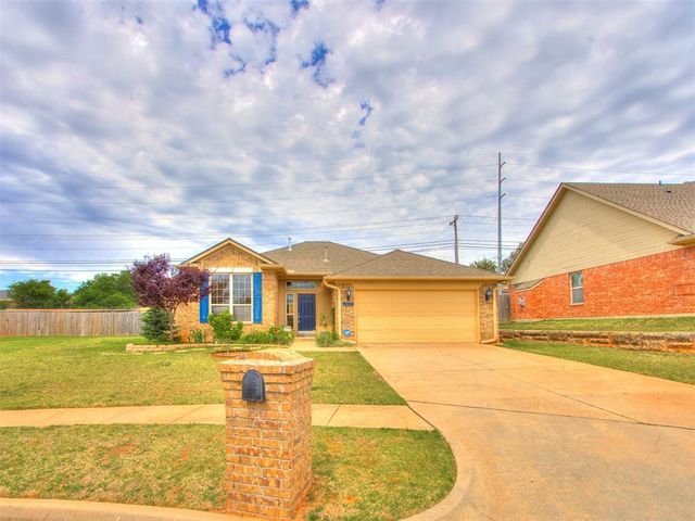 300 Lone Oak Drive, Norman, OK 73071