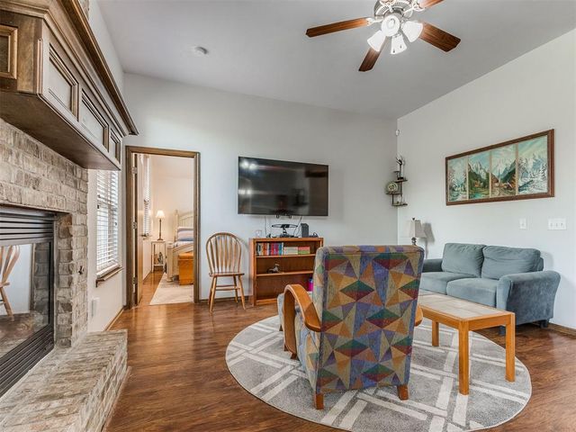 300 Lone Oak Drive, Norman, OK 73071